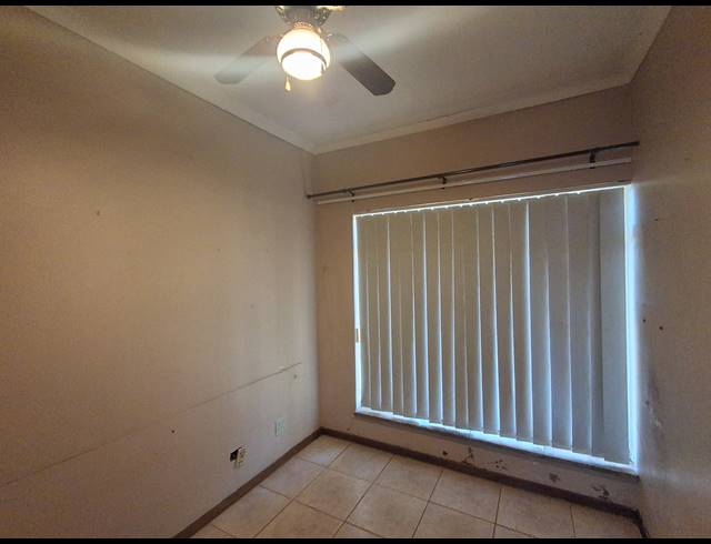 4 BEDROOM FREESTANDING FOR SALE IN FLAMWOOD